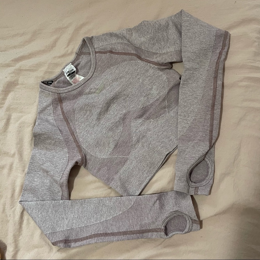 GYMSHARK XS long sleeve seamless top